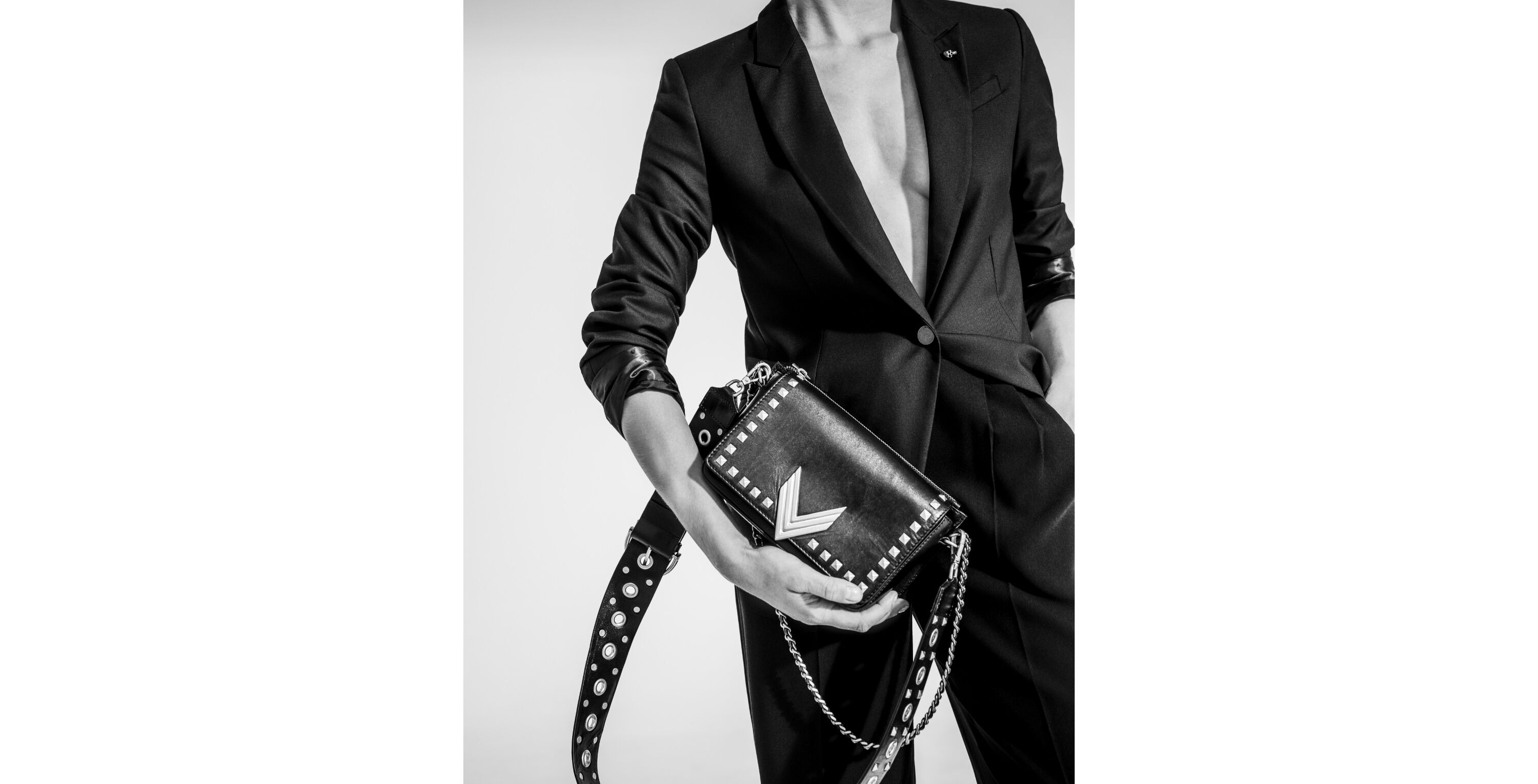 Women’s black rock glazed calfskin leather Janis 111 bag