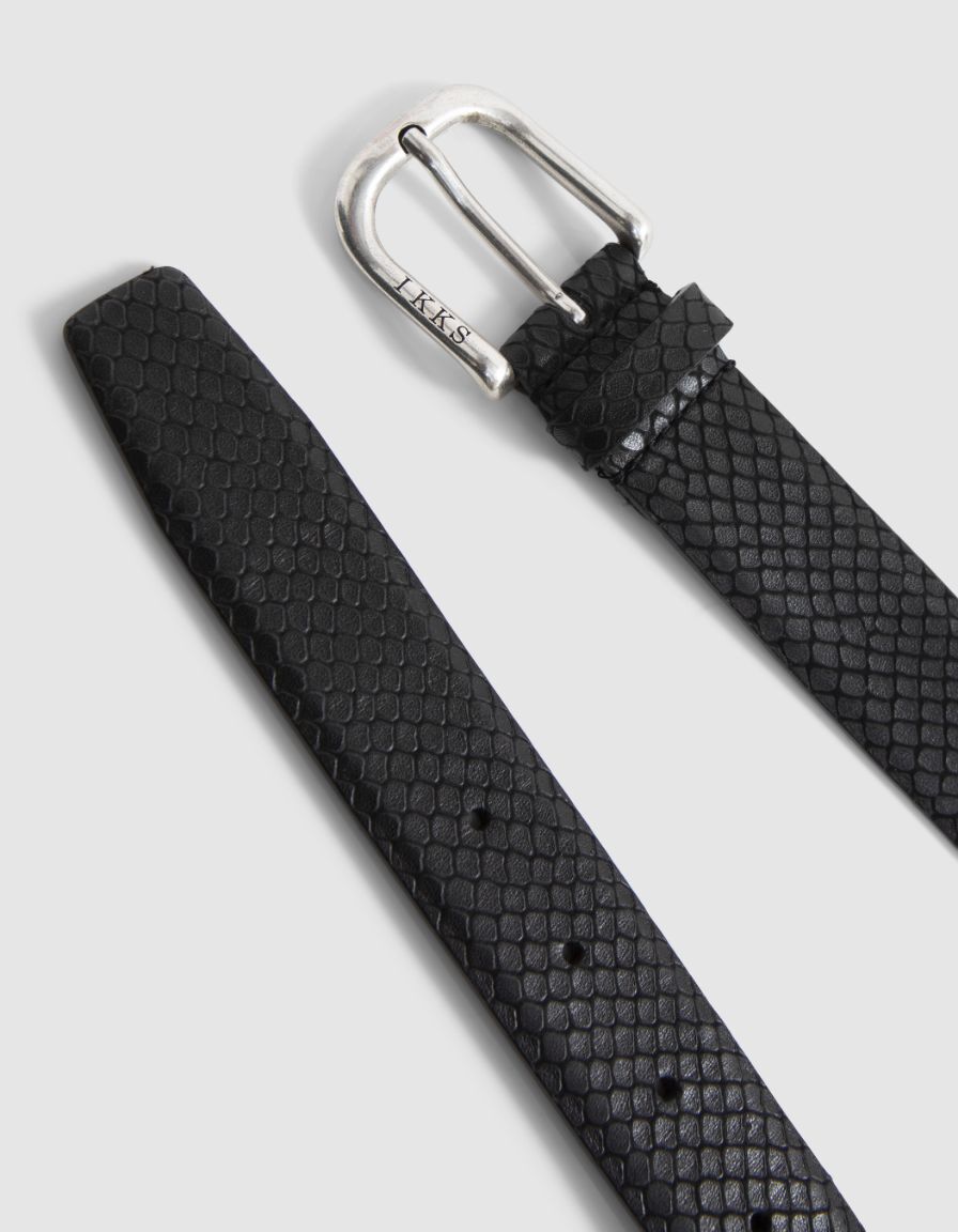 Cinturón negro cuero efecto pitón hombre