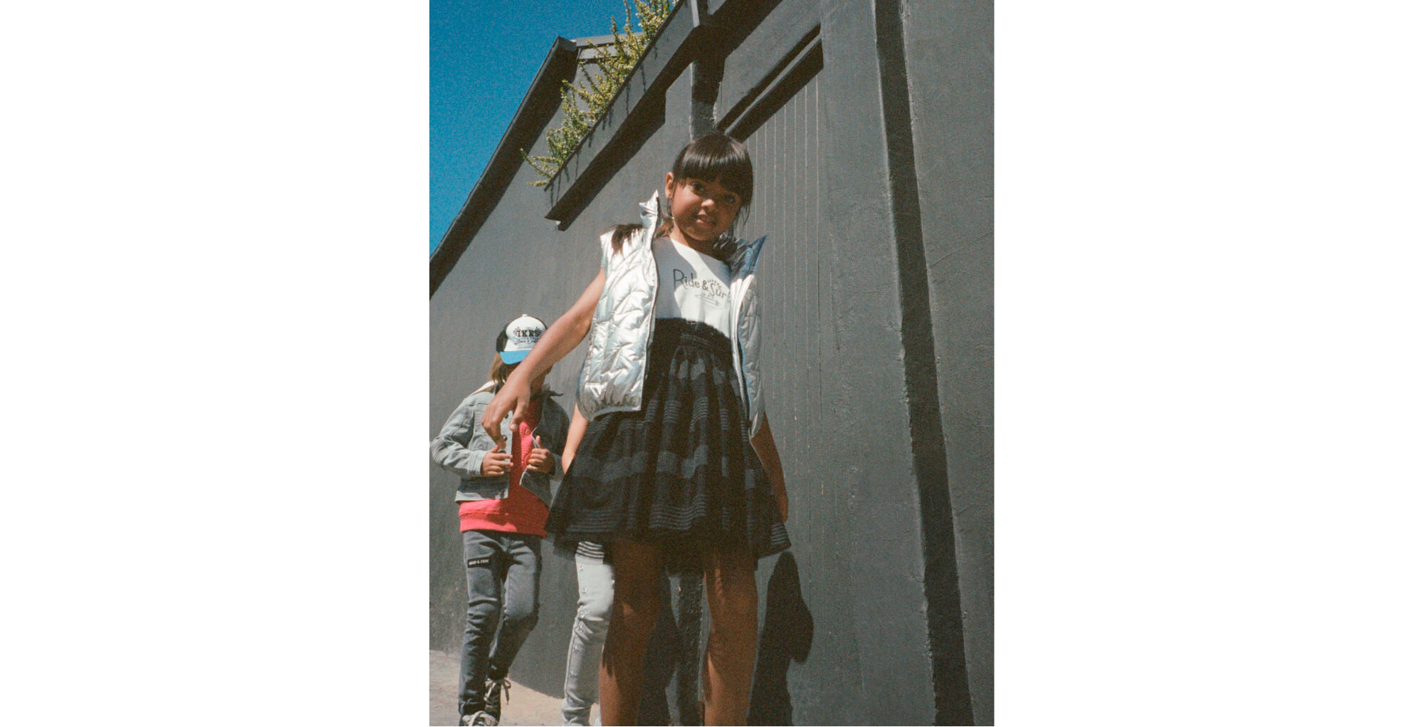 Vestido negro bimaterial enagua tul niña