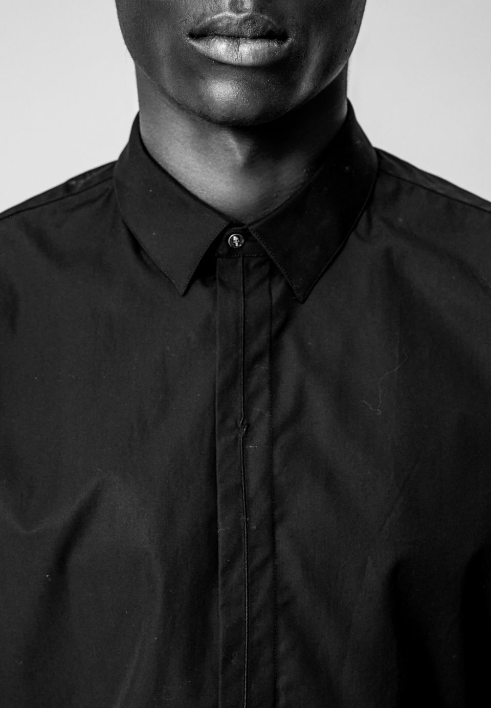 Pure Edition-Men’s black SLIM shirt, embroidered lightning