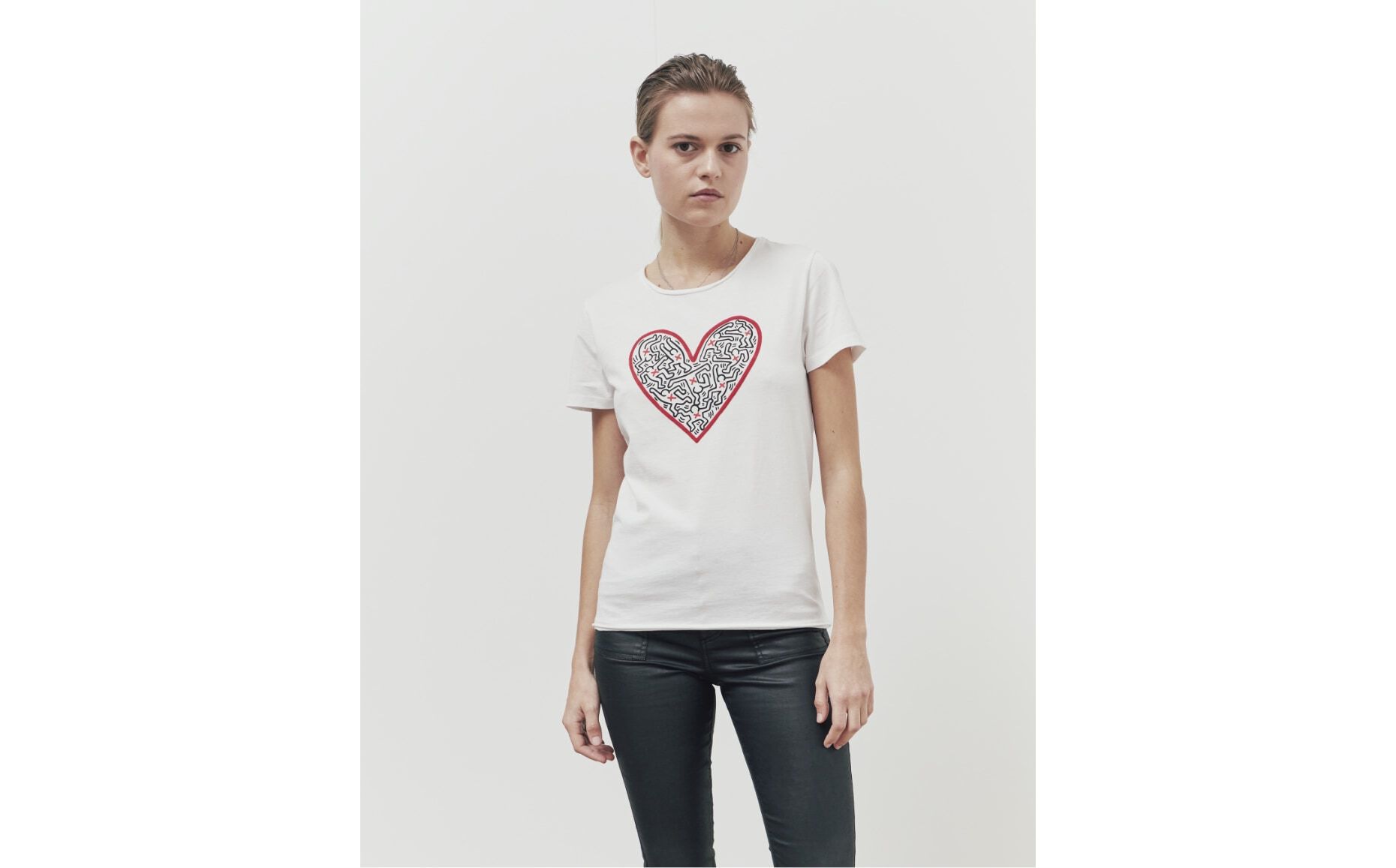 Cremeweißes Damen-T-Shirt KEITH HARING x IKKS, Herzmotiv