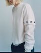 Wei&szlig;er Damenstrickpullover mit Nietendekor Armausschnitte-6