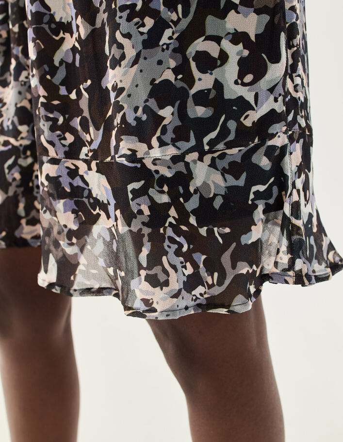 Kurzärmeliges Damenkleid mit Camouflageprint-5