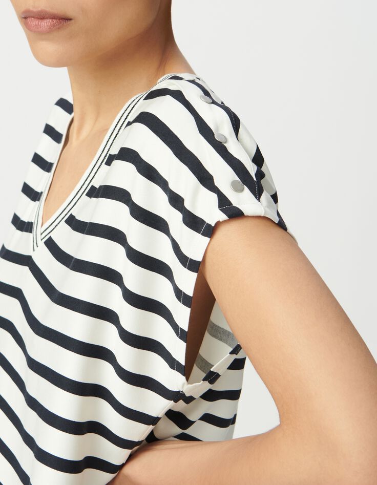 Top ray&eacute; &eacute;cru &agrave; pressions m&eacute;talliques-4