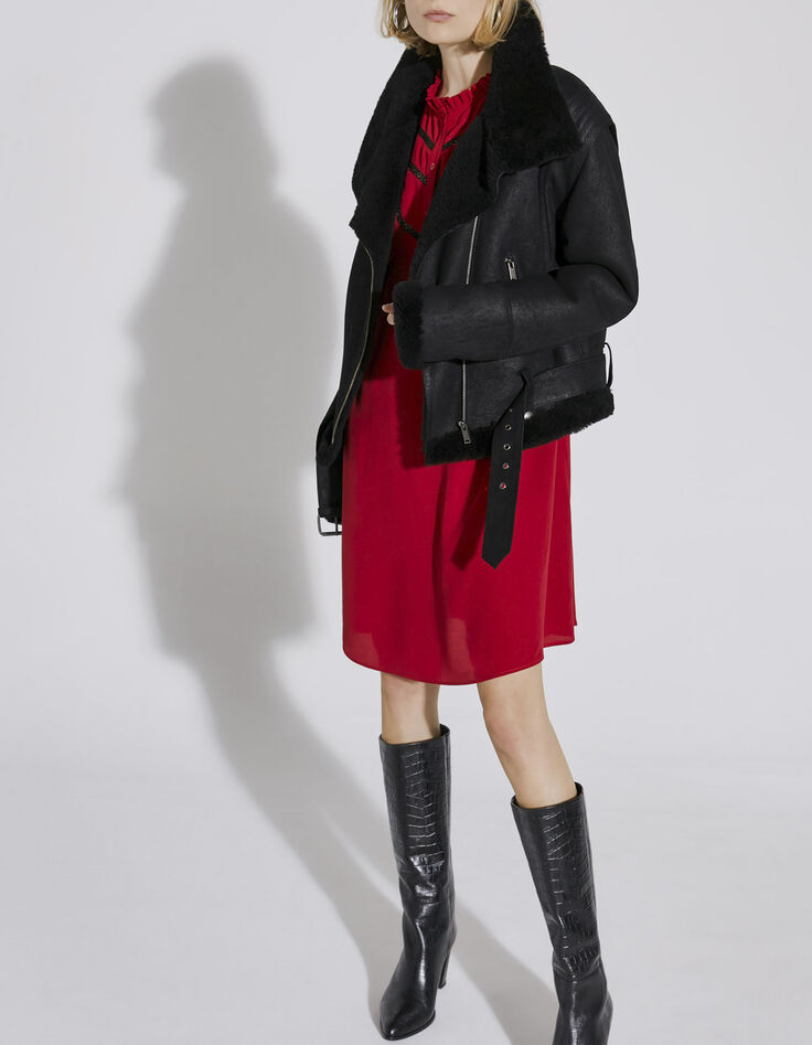 Robe courte rouge plastron dentelle et col victorien femme-5