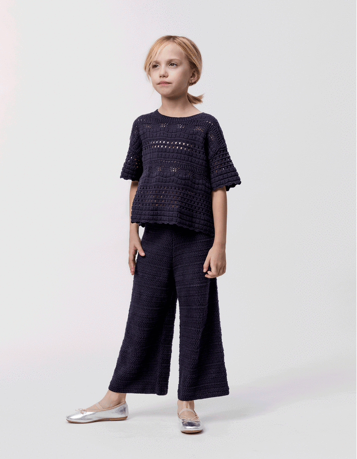 Fancy knitted navy pants relief girl-1