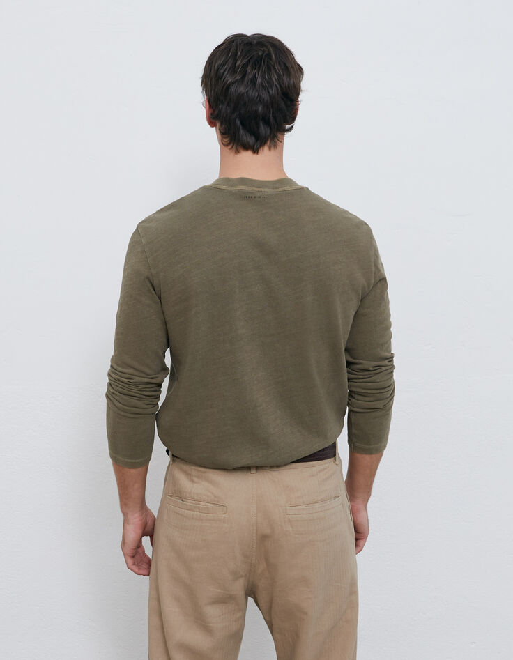 Hellkhaki Herrenshirt mit Tunikakragen-3