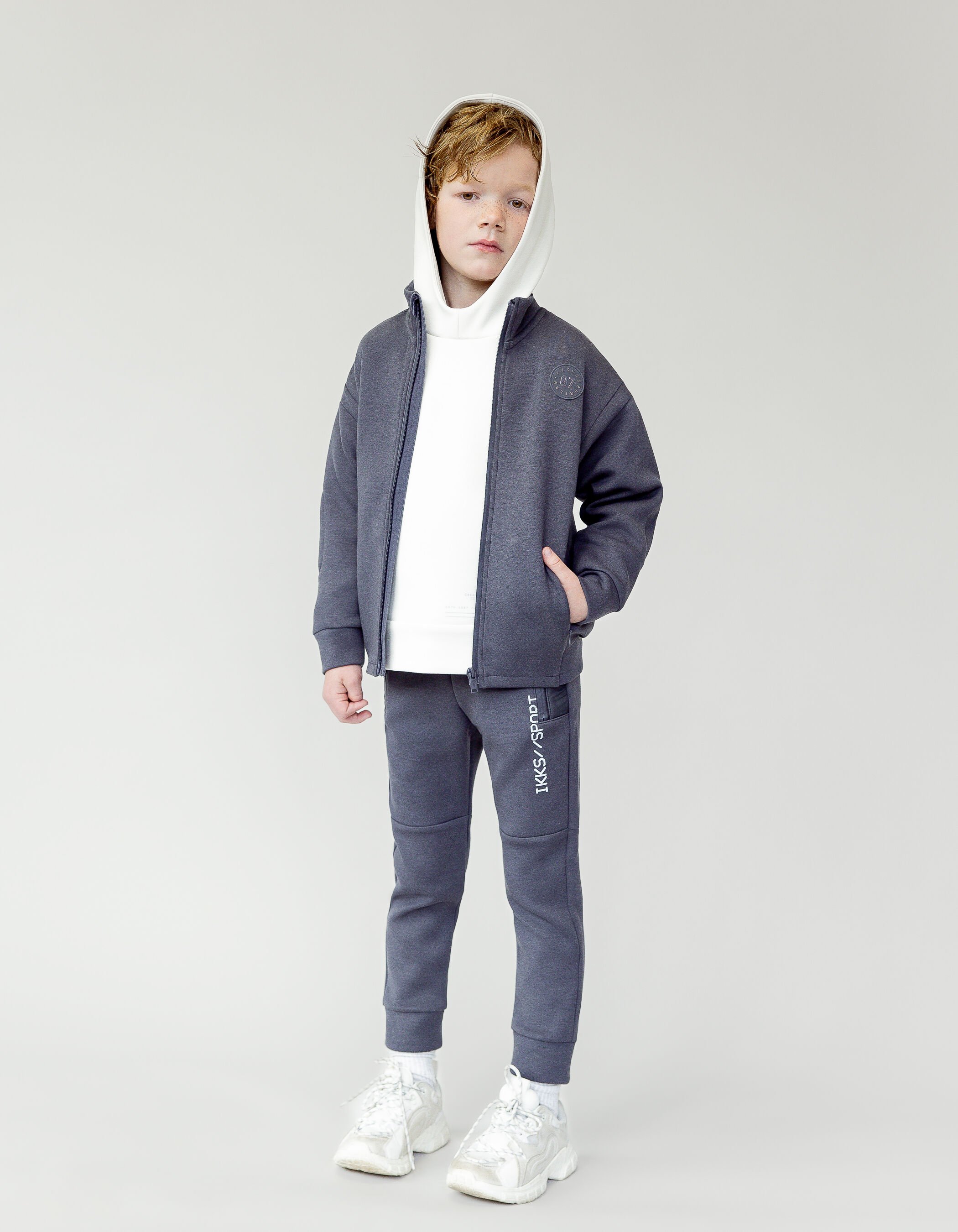 Jogging gris garcon 2025