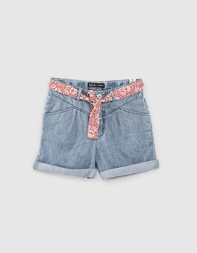 Mädchen-Mom-Shorts mit Schalgürtel, Bio, in Light Blue - IKKS
