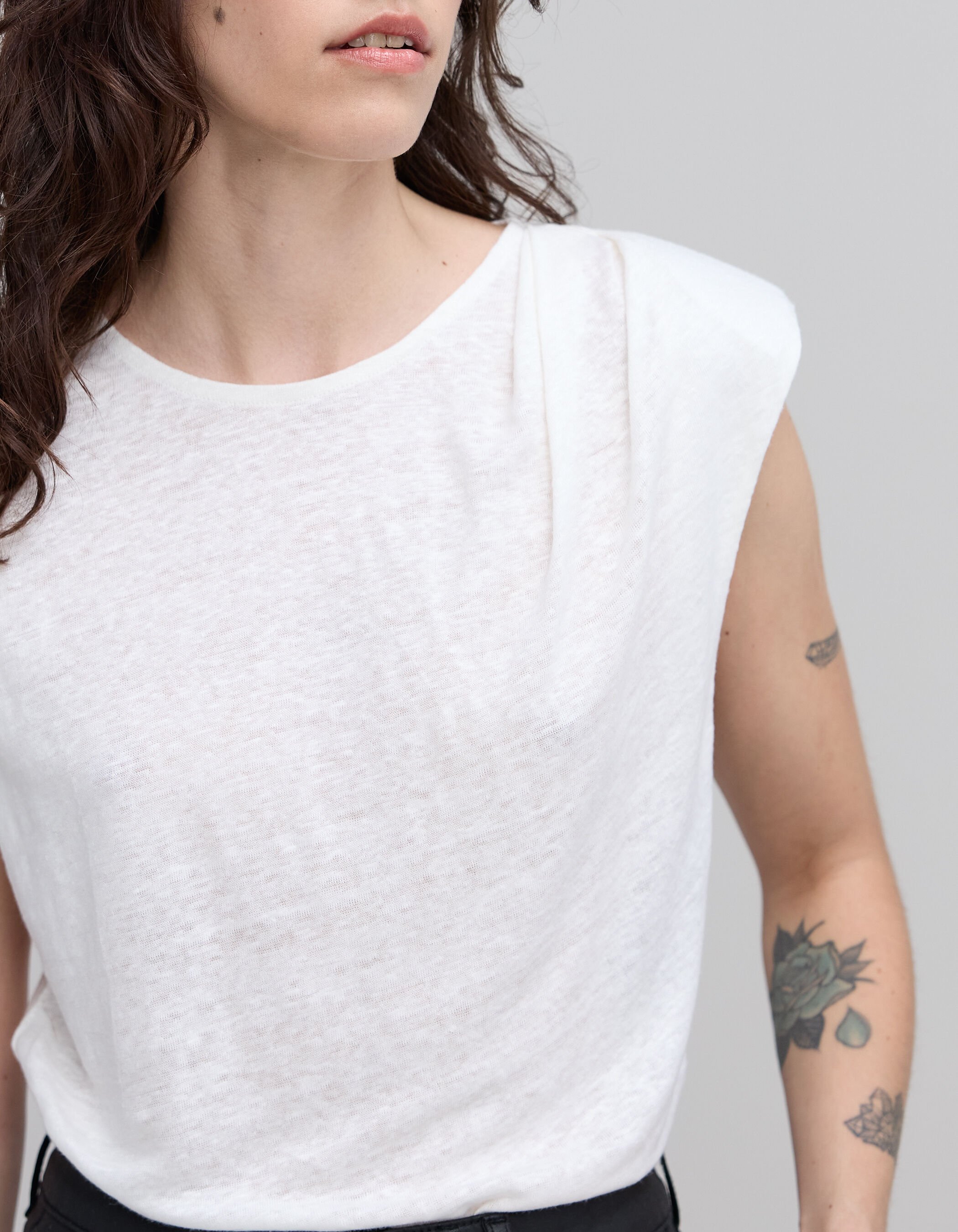 Tee shirt blanc sans manche femme discount