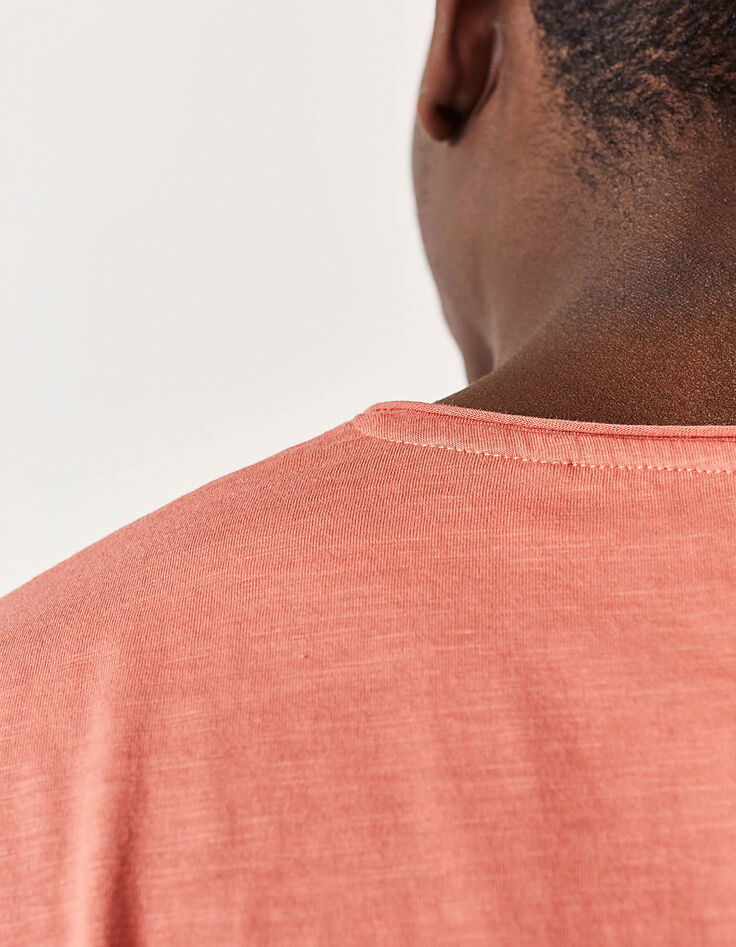Tee-shirt L'Essentiel corail à col V Homme-6