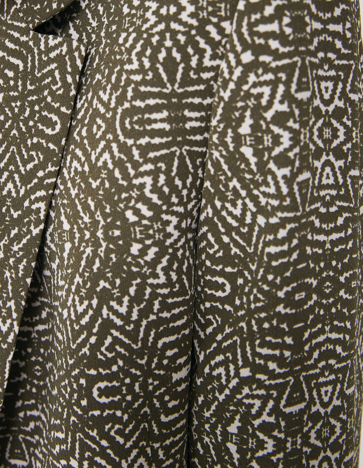 Veste courte de tailleur coloris kaki imprimé fantaisie femme-5