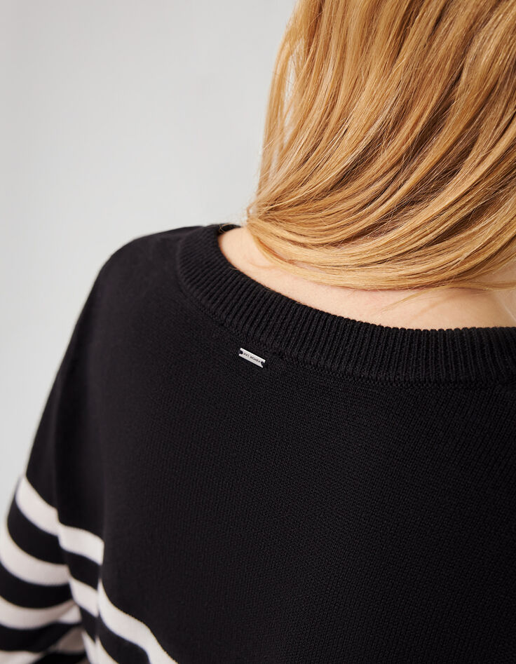 Pull en maille fine rayé noir et blanc strass rock femme-4