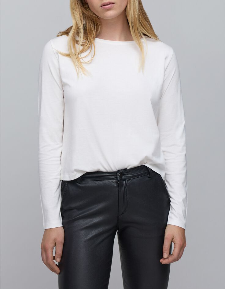 Camiseta de mujer con cuello de cadena en blanco roto-2