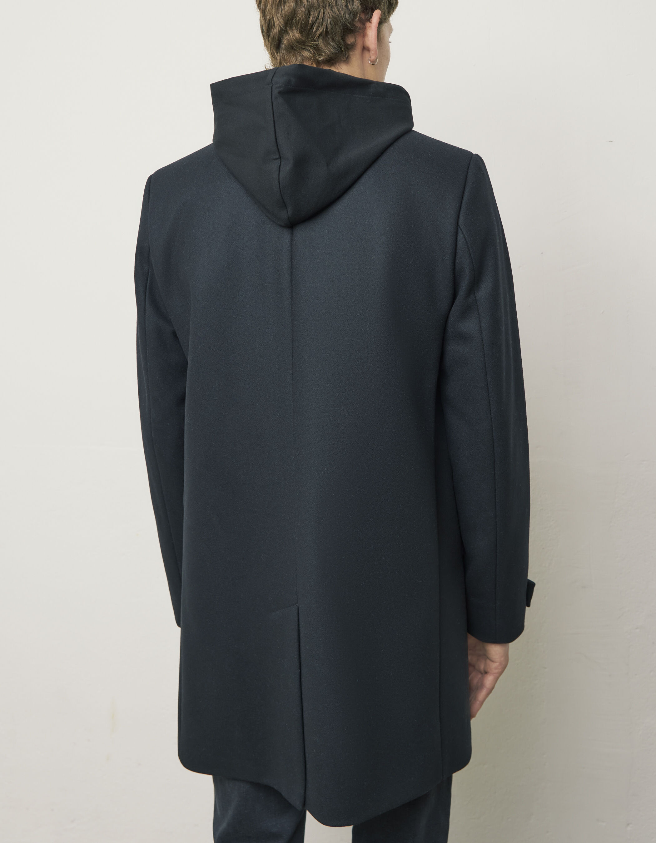 Manteau noir a parmenture molleton a capuche Homme