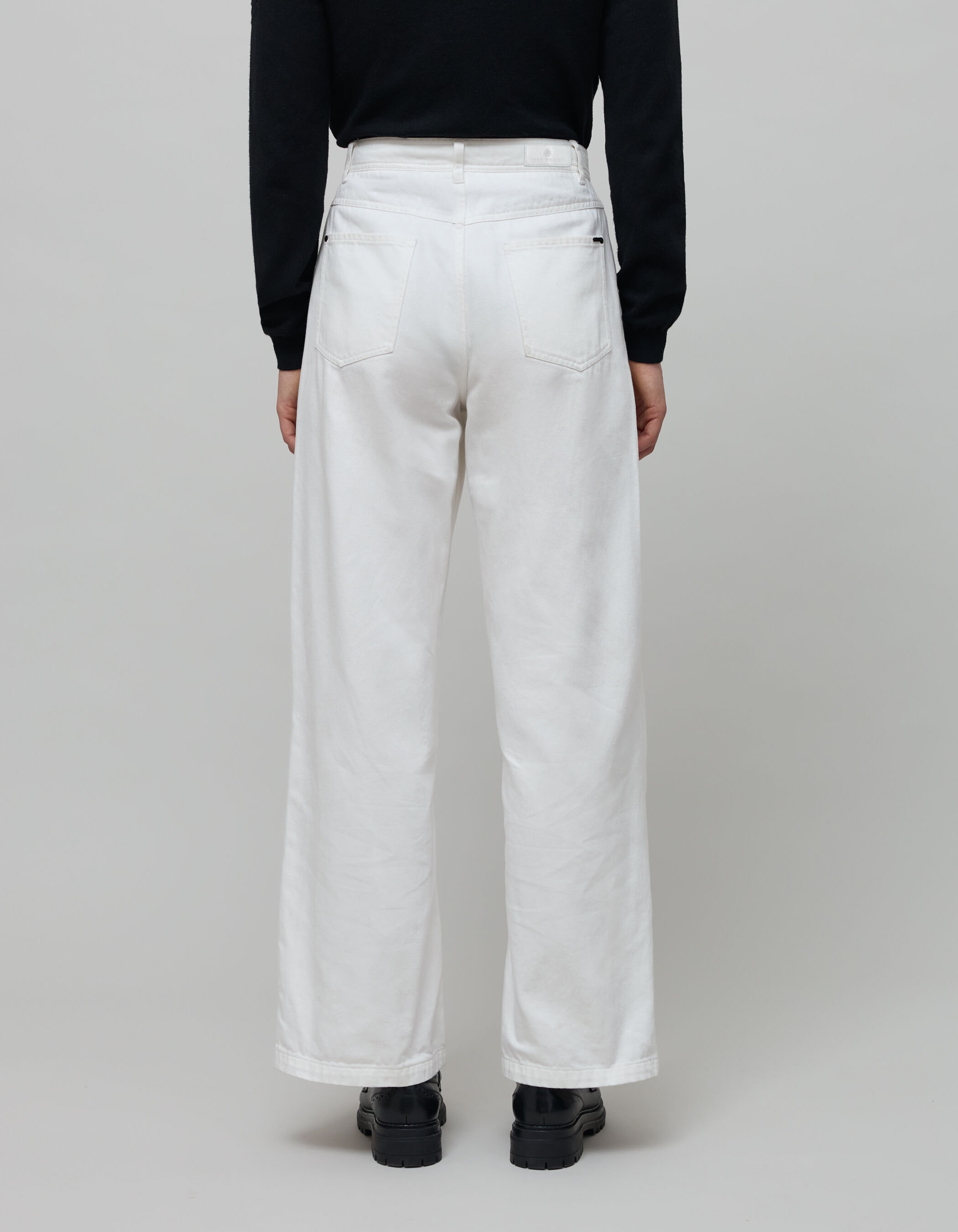 Off white wide leg jeans hot sale