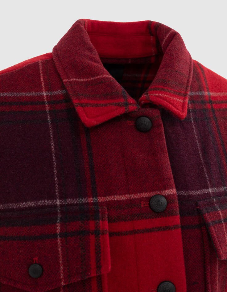 Abrigo sobrecamisa midi cuadros rojos y negros mujer-2