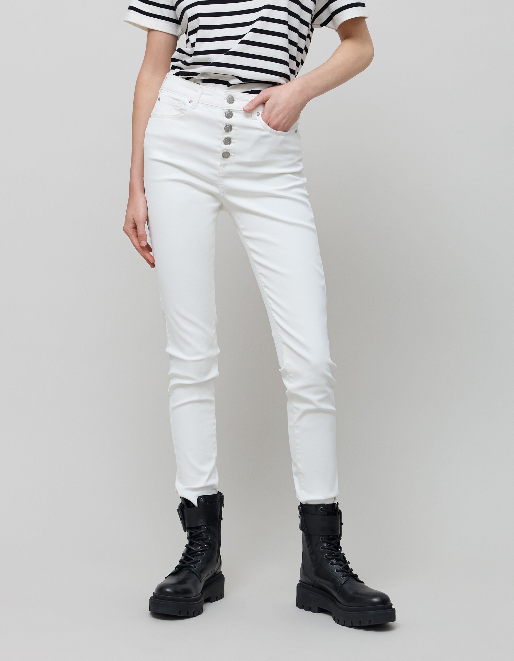 Jean blanc cassé femme sale
