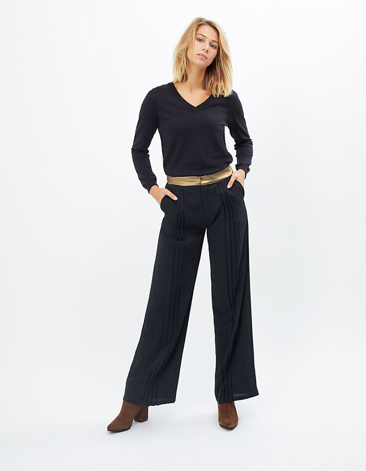 Pantalón negro ancho con pliegues y cinturón dorado I.Code-6