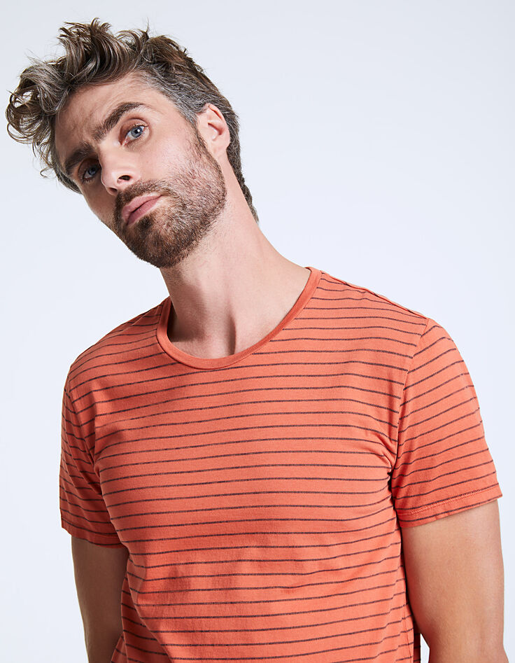 Orangefarbenes Herren-T-Shirt mit Streifenjacquard-4