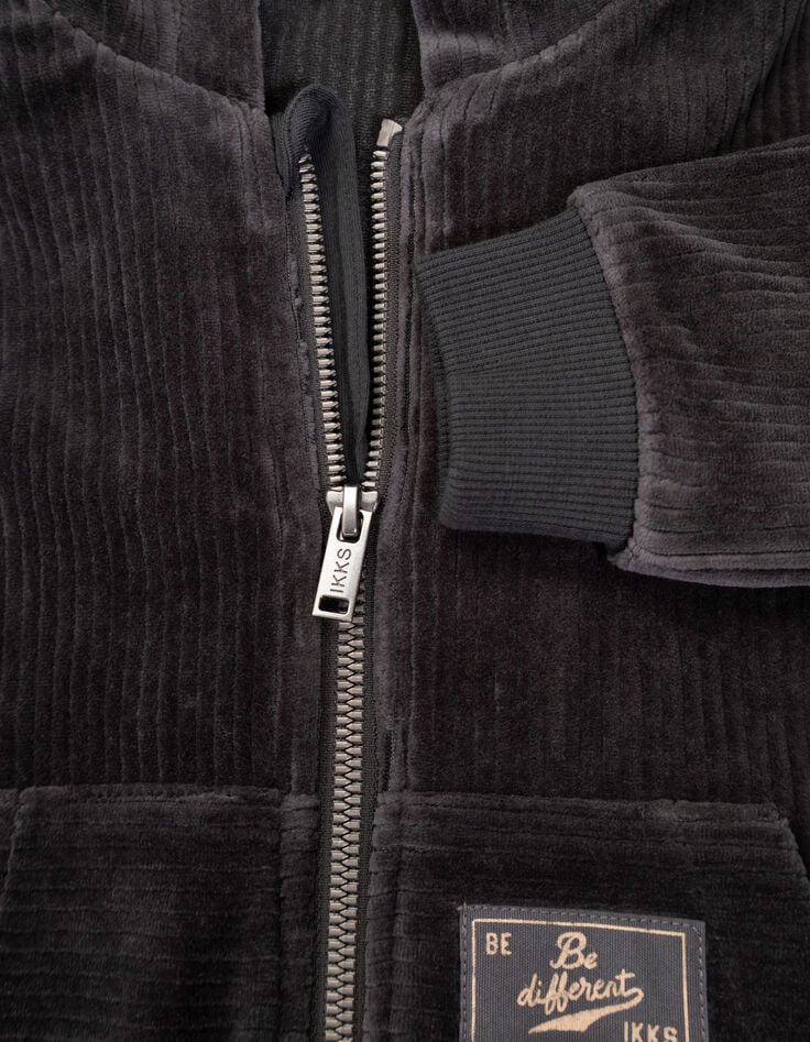 Graue Jungensweatjacke mit Kapuze aus Rippstrick-5 Graue Jungensweatjacke mit Kapuze aus Rippstrick-5