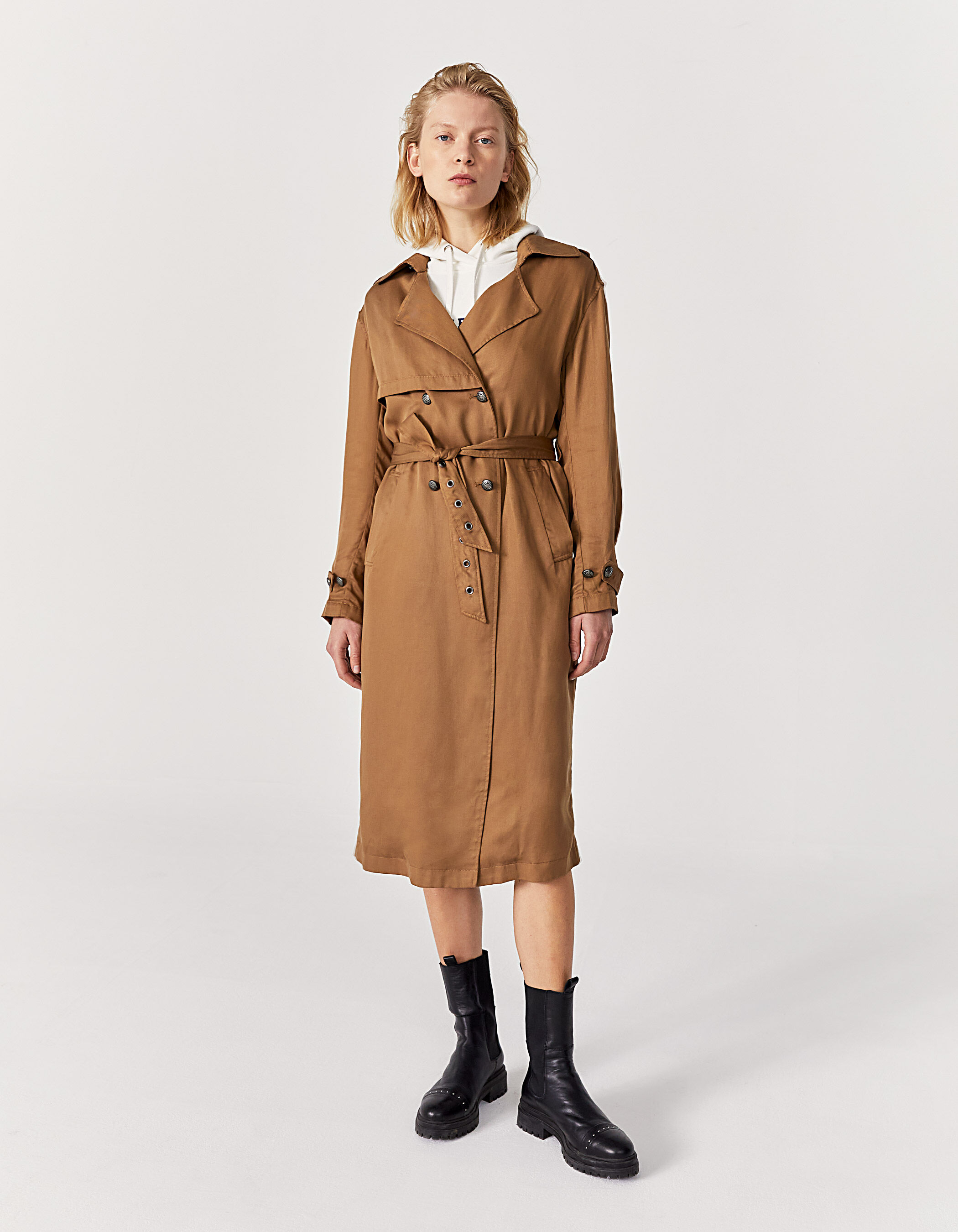 Women's beige Tencel long trench coat with removable belt