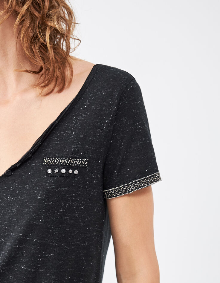 Camiseta cuello tunecino negra bolsillo pecho mujer -4 Camiseta cuello tunecino negra bolsillo pecho mujer -4