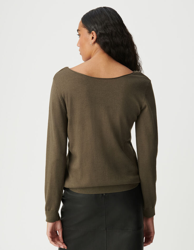 Khaki Damenpulli mit Ausschnitt vorne und Spitze im Rücken-3