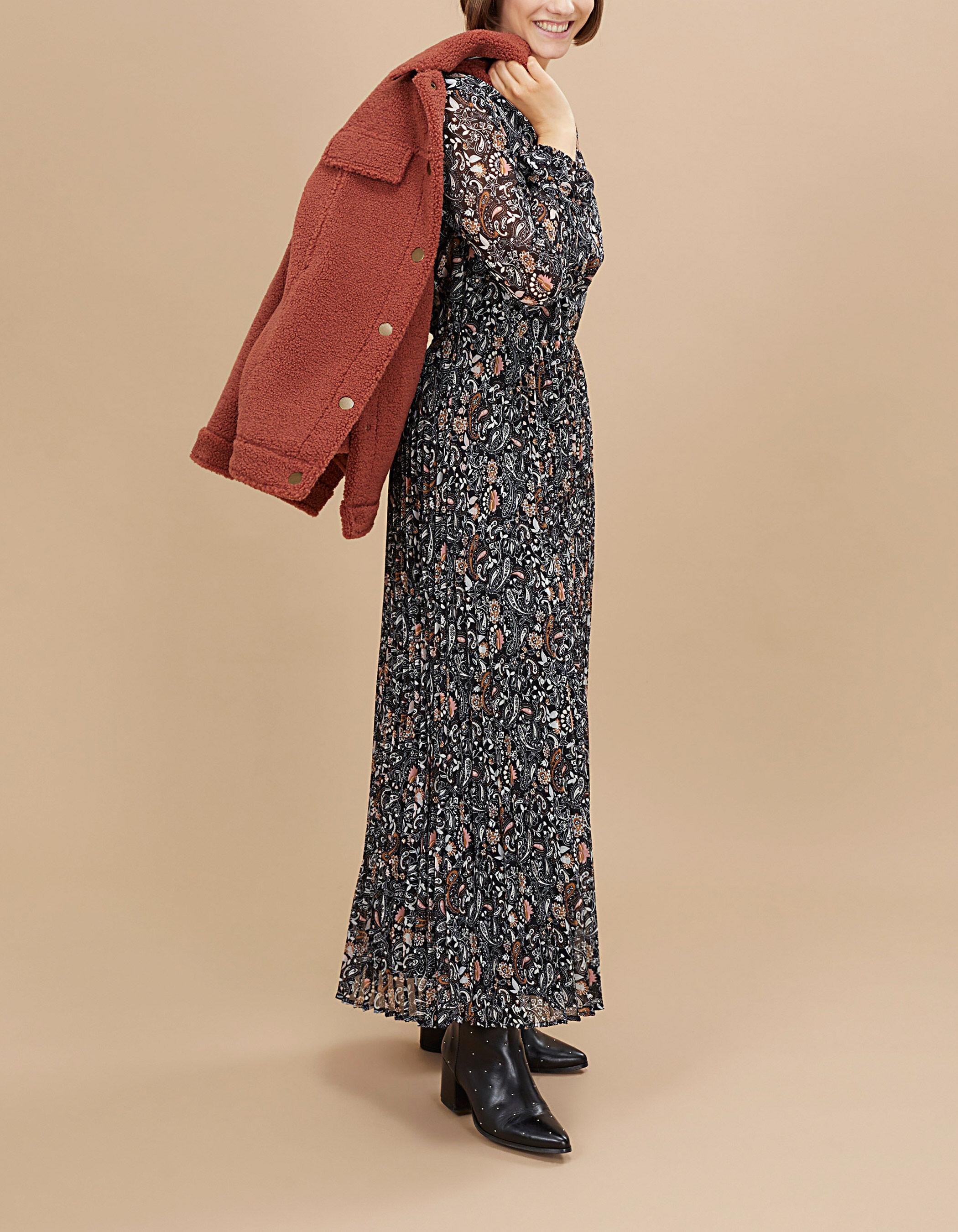 Robe longue noire imprime cachemire floral I.Code