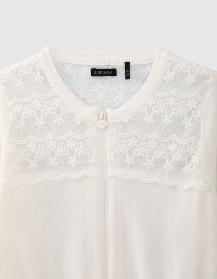 Cremewei&szlig;e M&auml;dchenstrickjacke mit Spitze-4
