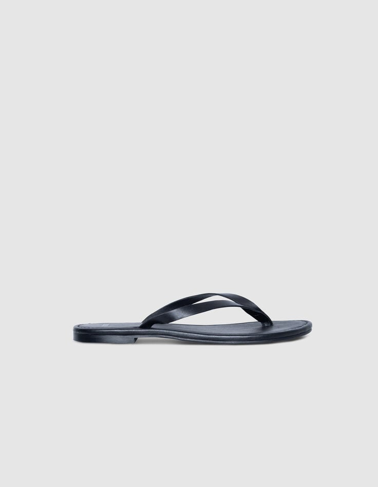 Women's flat black leather flip-flops-1