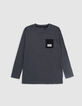 Grey t-shirt with pocket and gum message on boy's back-3