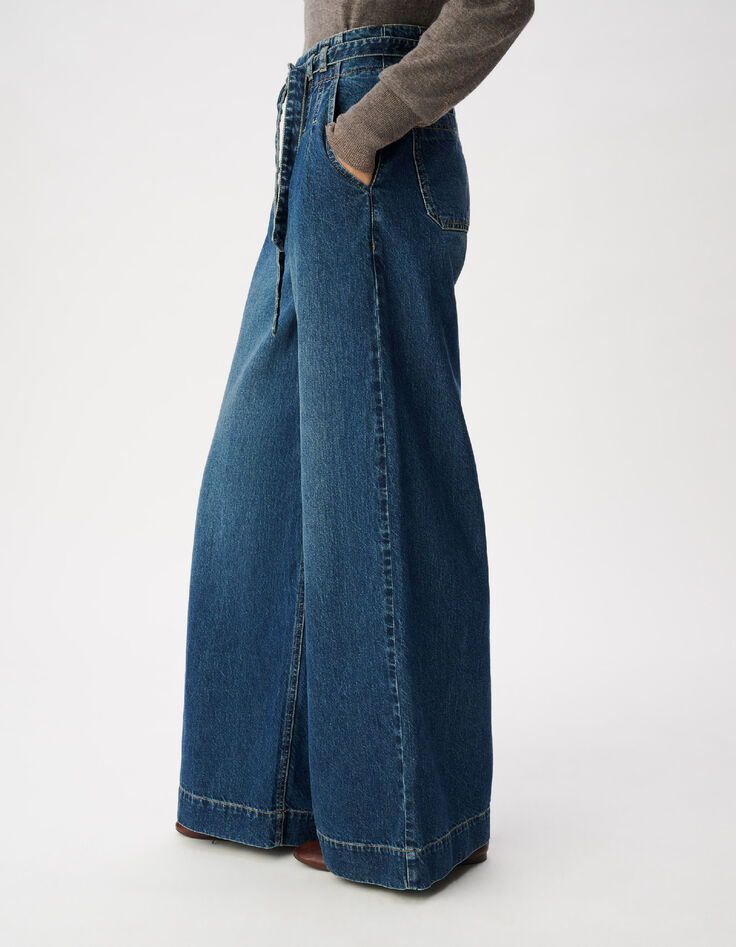 Elisa Damenjeans in Blau mit weitem Bein und G&uuml;rtel-4