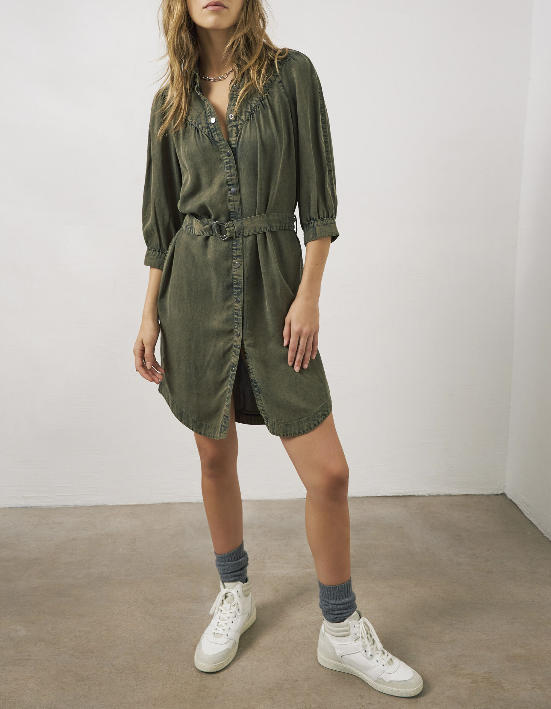 Women s khaki Tencel shirt dress with quilted collar