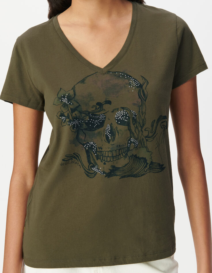 Camiseta cuello V caqui calavera-4