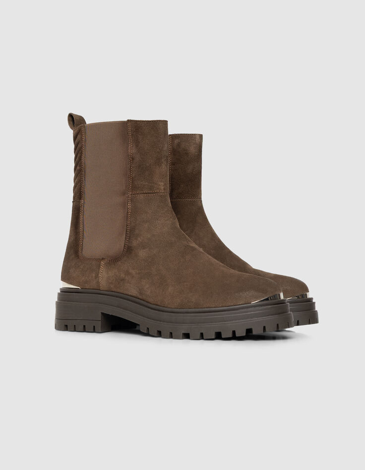 Women’s brown suede Chelsea boots with lugged soles-4 Women’s brown suede Chelsea boots with lugged soles-4