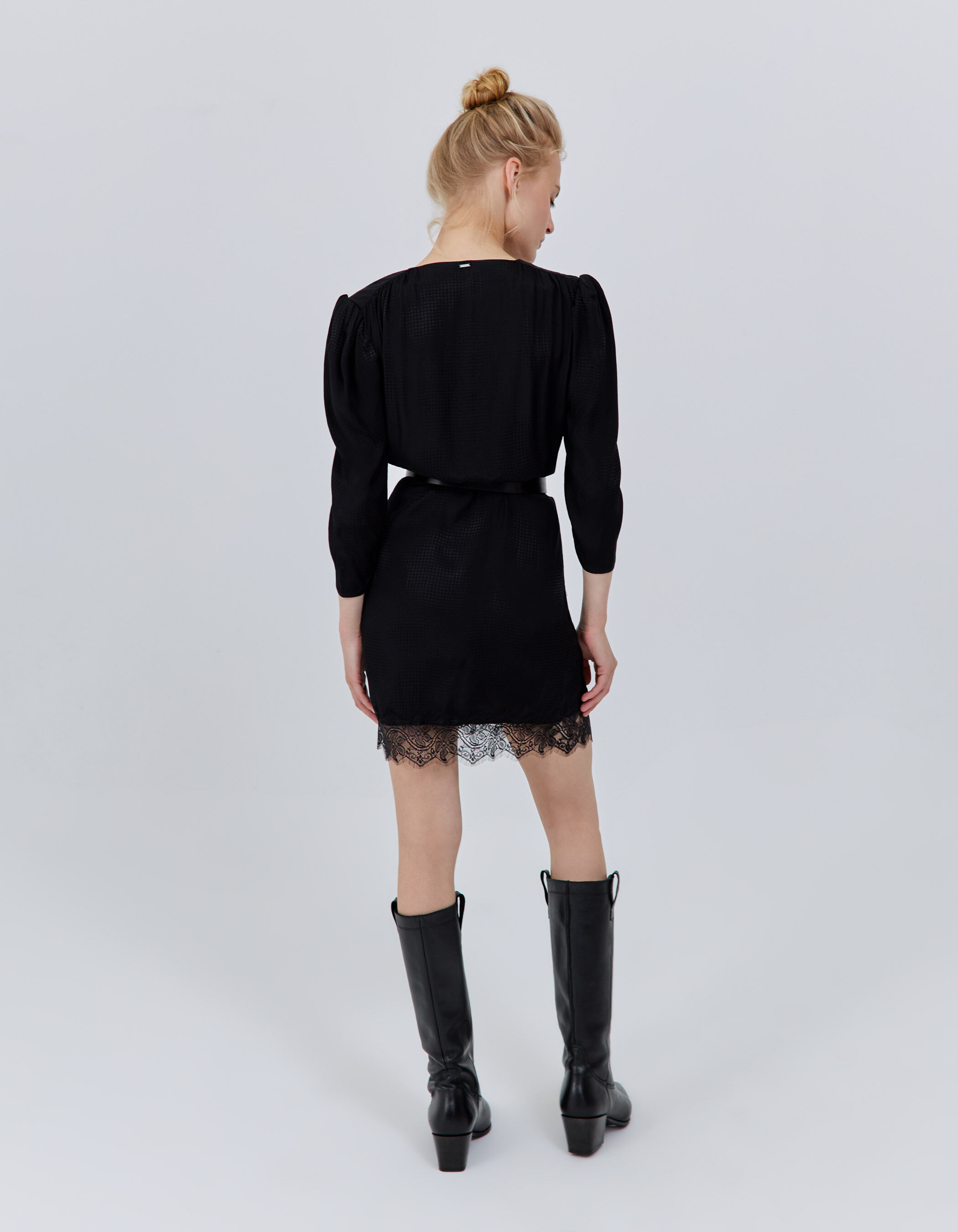 Robe noire ikks 2019 best sale
