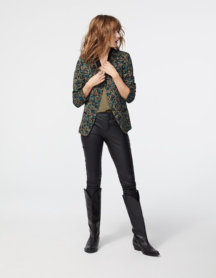 Americana de crepé estampado camuflaje mujer-6