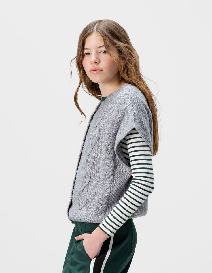 Girls’ grey cable knit sleeveless cardigan-2 Girls’ grey cable knit sleeveless cardigan-2
