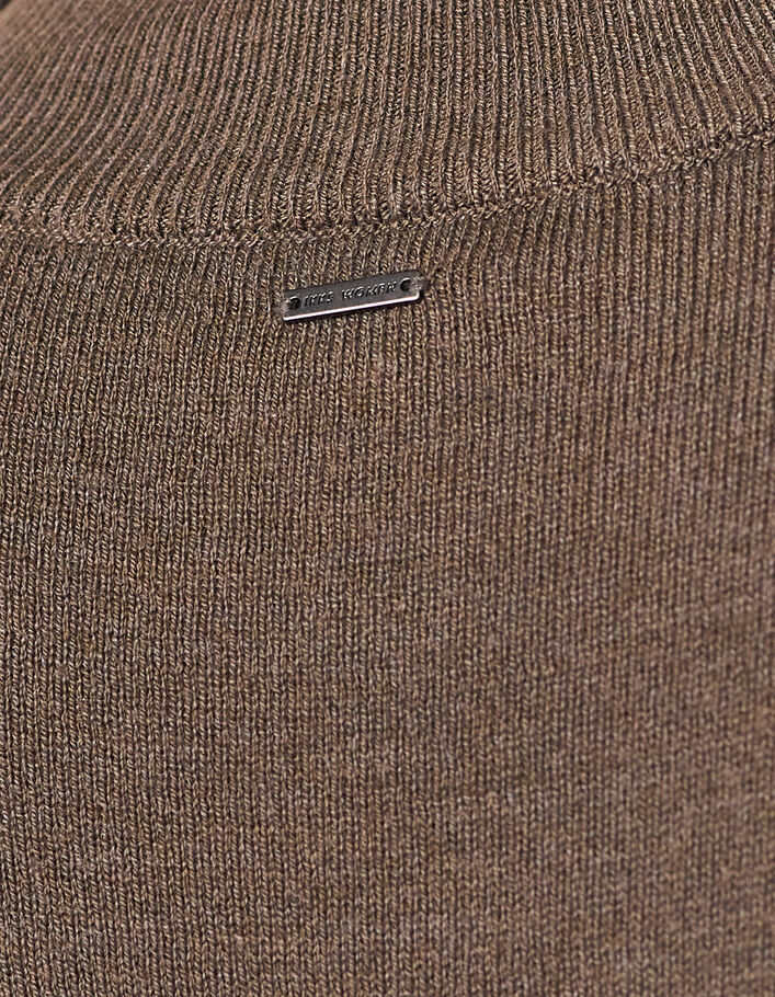 Jersey cuello vuelto caqui joyas estilo militar mujer-6
