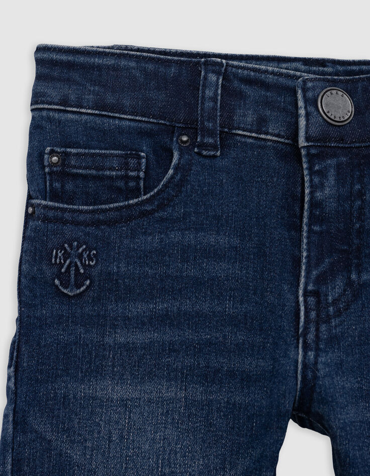 Blaue Jungen-Upcycling-SLIM-Jeans mit Prägemotiven-4