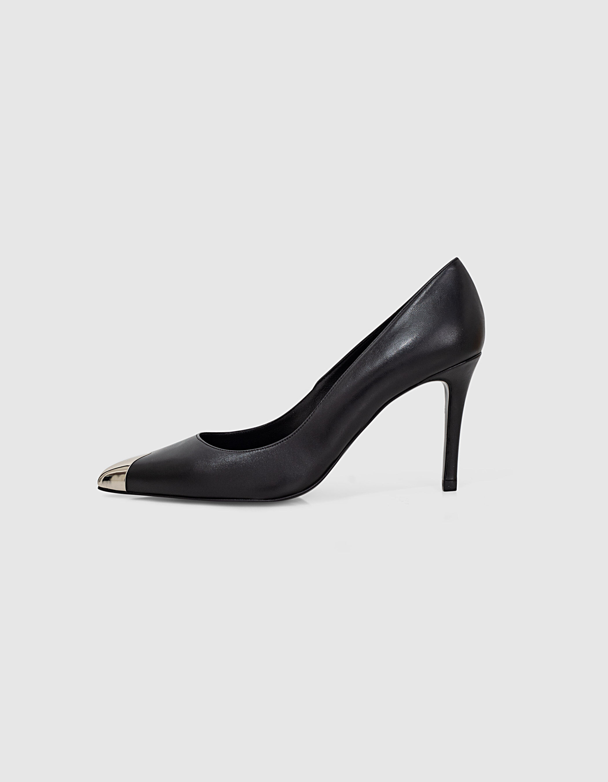 black leather pointed 9cm high heels