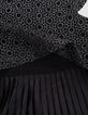 Vestido negro plisado top encaje trampantojo niña-7