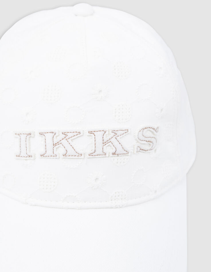 White cap with tone-on-tone embroidery for girl-8
