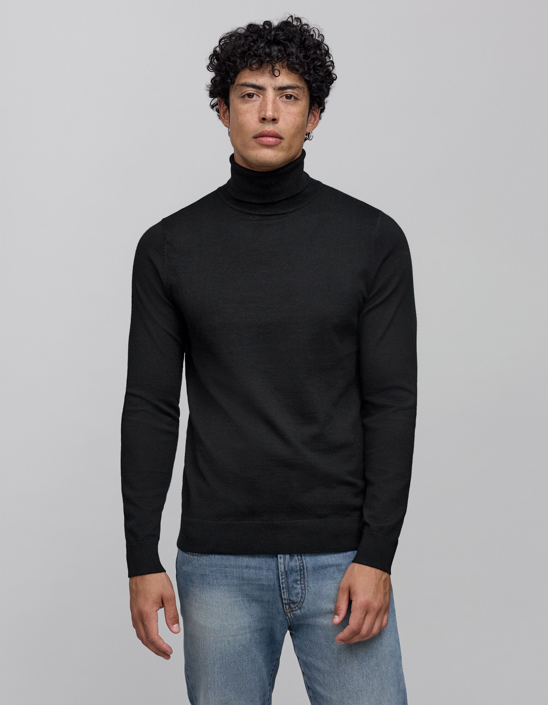 Pull noir tricot a col roule Homme IKKS