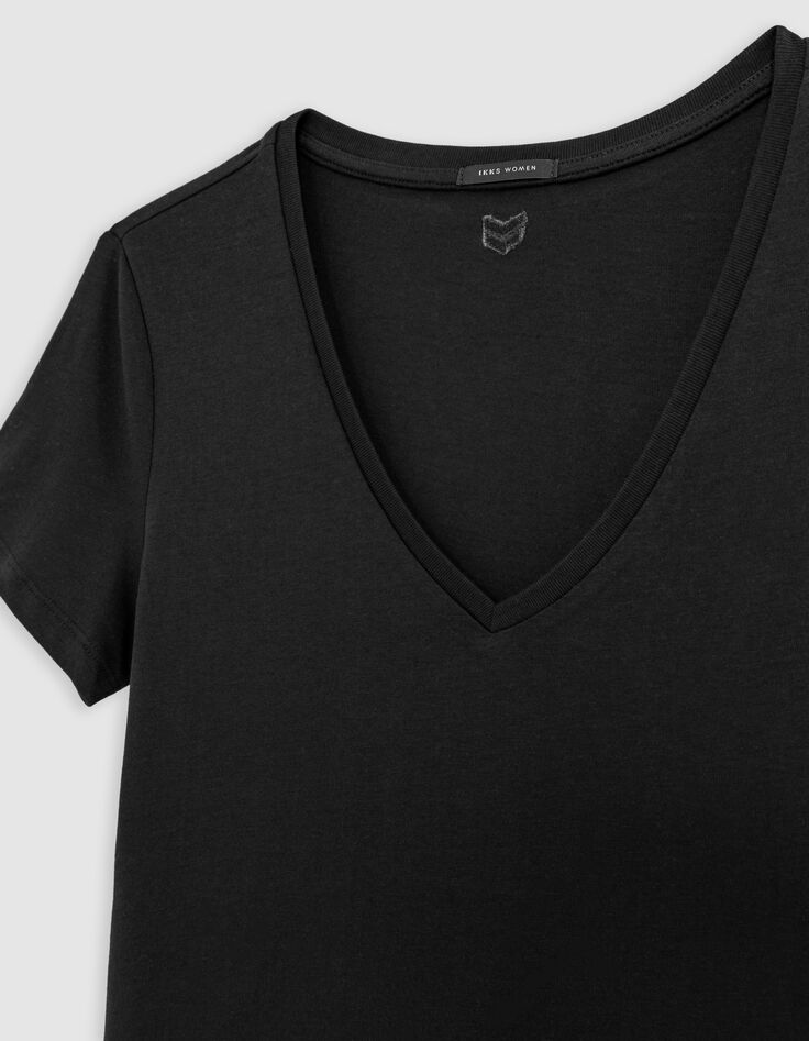 Camiseta negra de mujer con cuello en V y espalda bordada en espiga-5