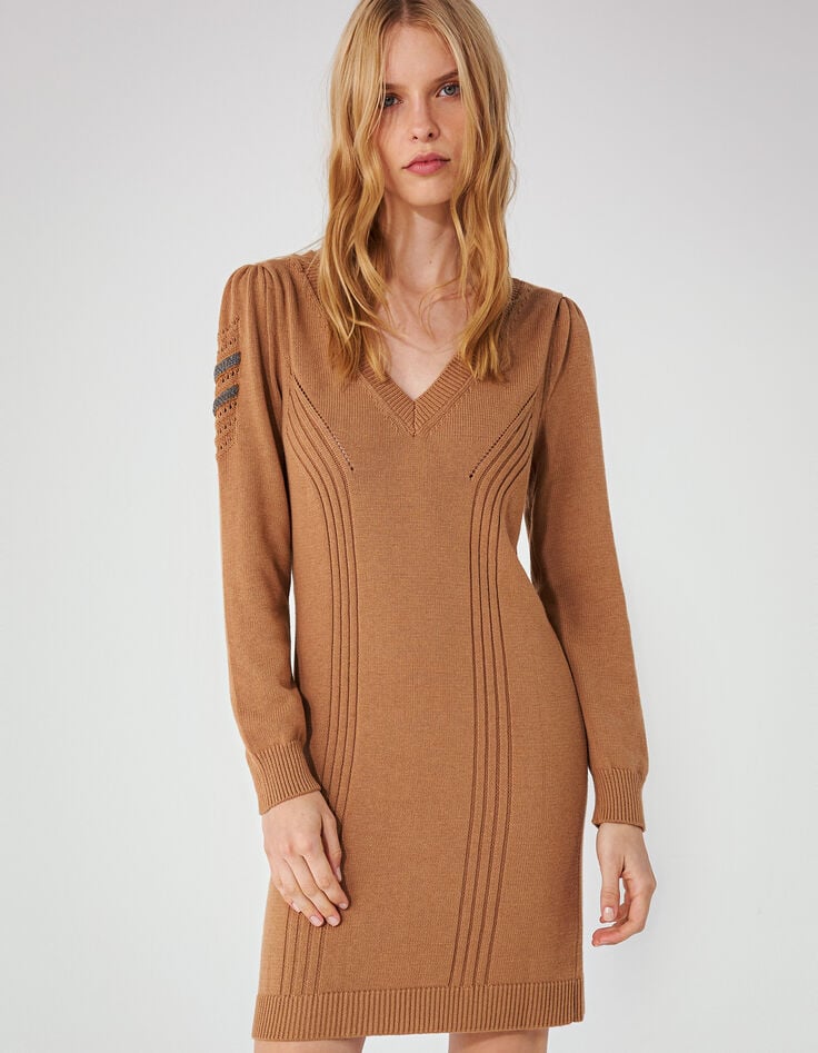 Robe courte camel en maille jeux de points chevrons femme-2