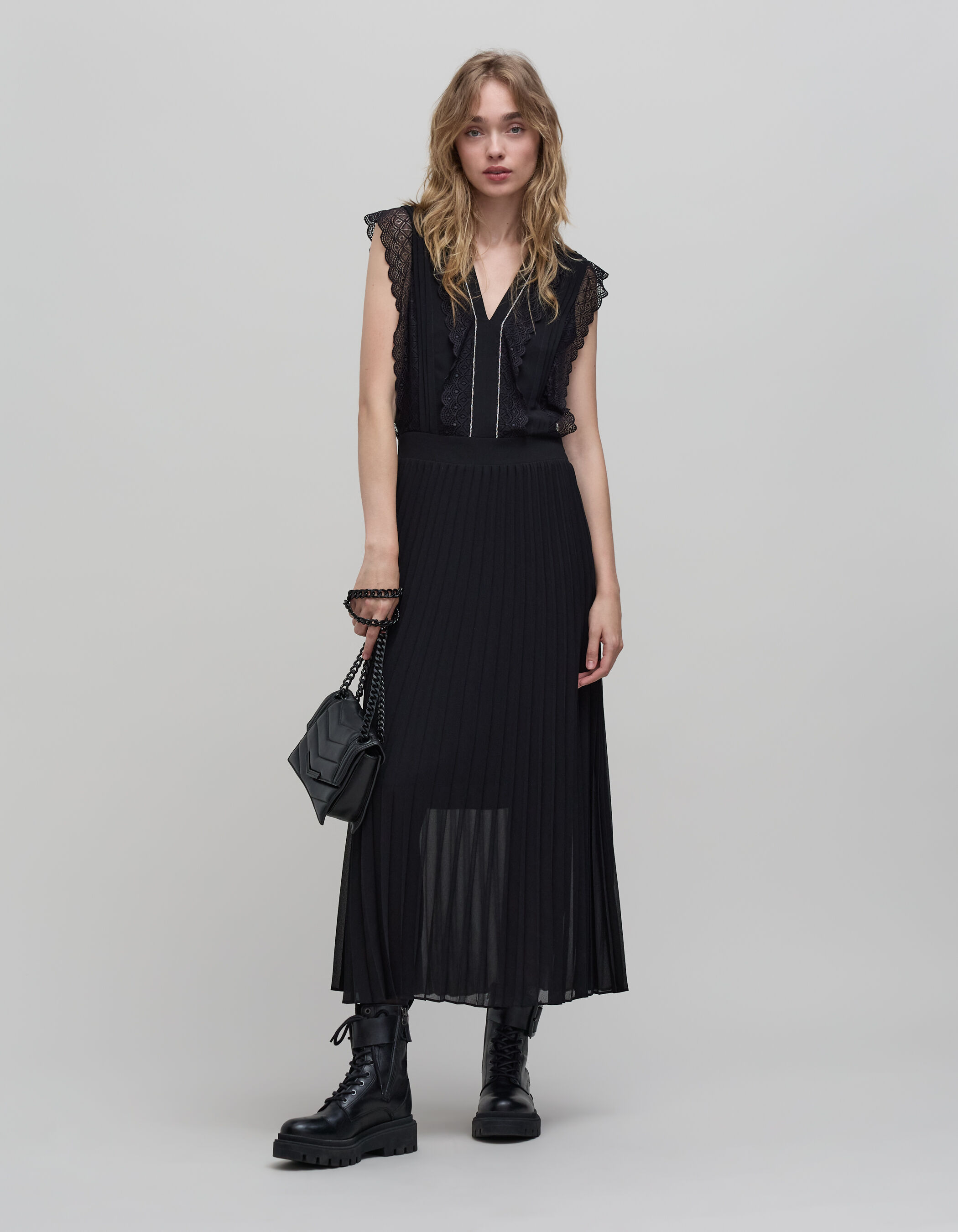 Robe longue noire plissee volants dentelle Femme IKKS