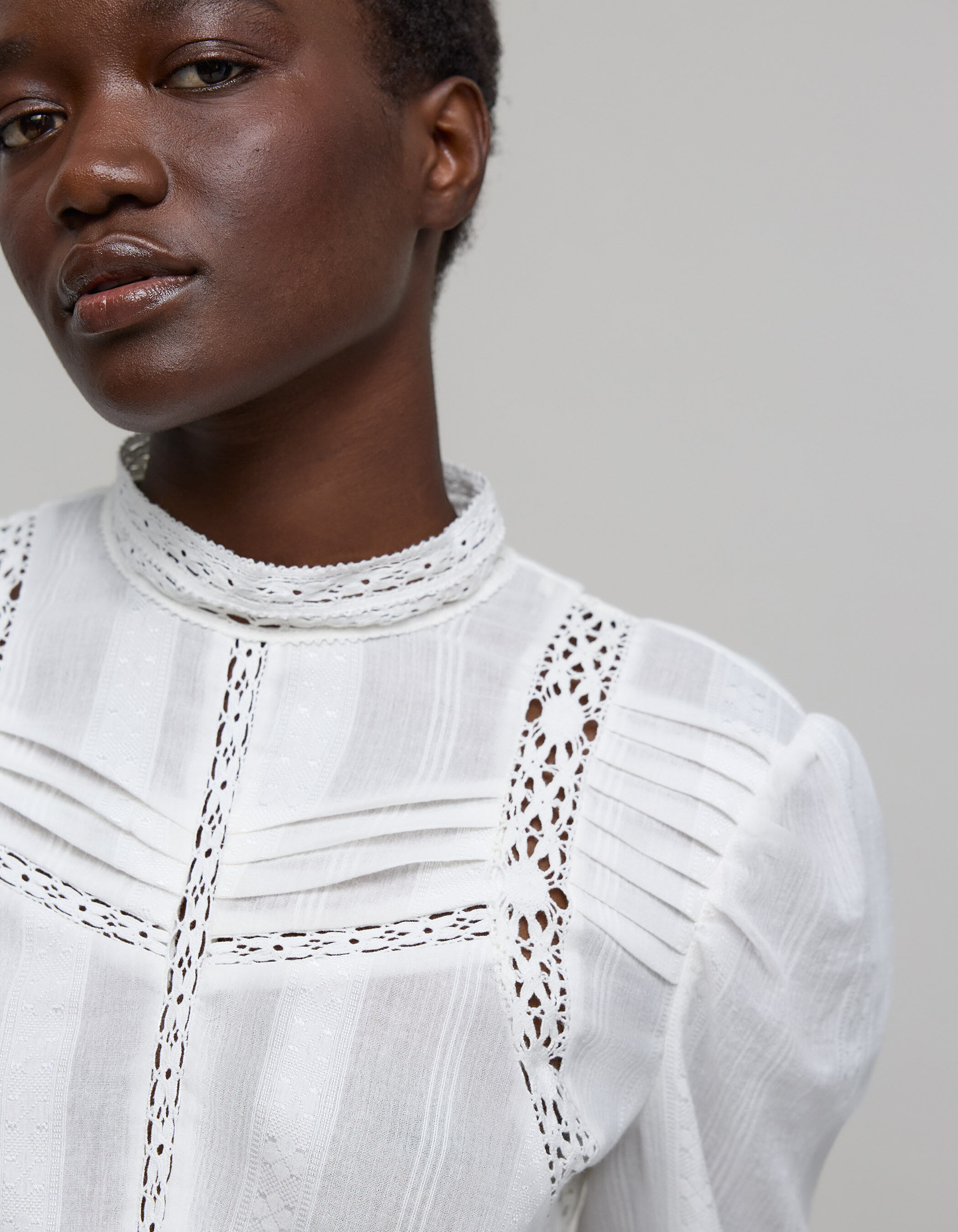 Gebroken witte blouse plooien details Dameskleding IKKS