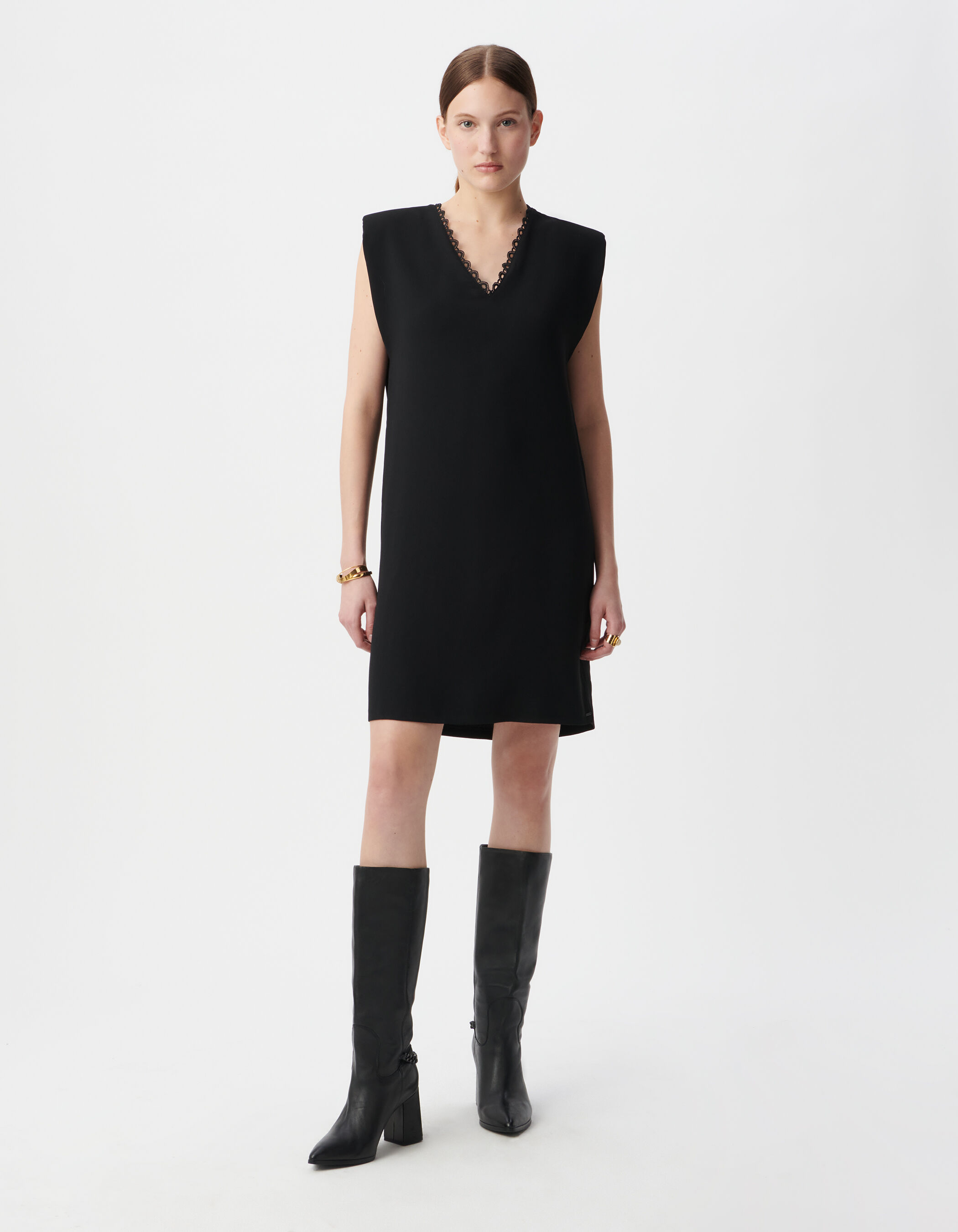 Robe noire decor dentelle col V devant dos Femme IKKS